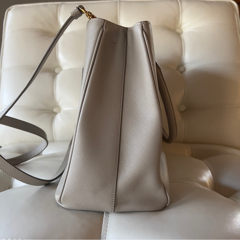 Prada Saffiano Leather Bag - Picture 5 of 12